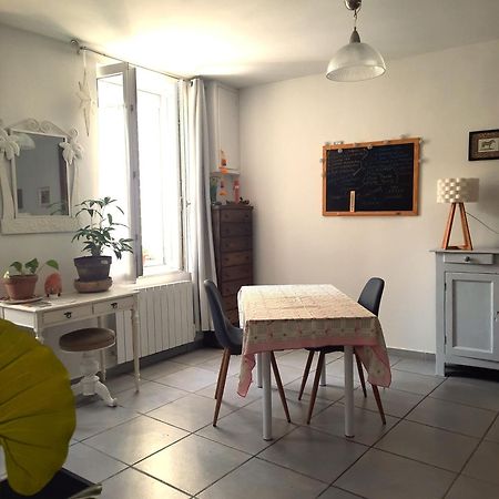 Agreable Appartement T2 Proche Centre Ним Экстерьер фото